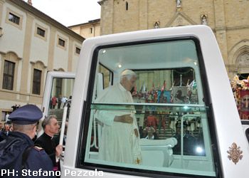 Visita privata del Papa in Cattedrale