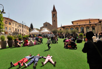 Piazza Sant’Agostino di nuovo in verde sino a domenica sera