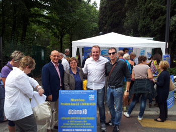Un successo il Gazebo Pdl contro abolizione Provincia di Arezzo