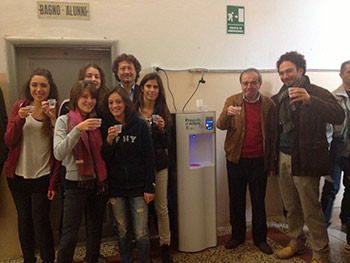 Un fontanello da interno e un defibrillatore: ecco le novità