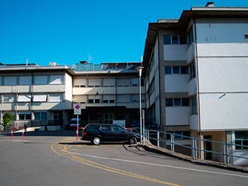 Ruba la borsa di un’anziana ricoverata in ospedale, denunciato Ruba la borsa di un’anziana ricoverata in ospedale, denunciato