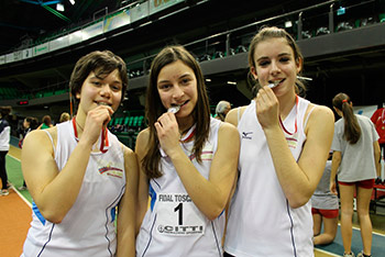 Eccezionale sabato ‘In rosa’ per l’atletica aretina