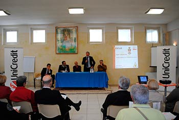 Uniti contro le truffe agli anziani