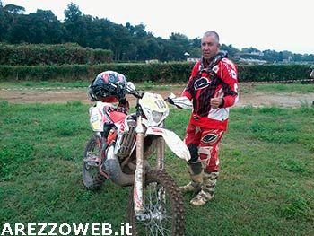 ‘Cavalli D’Acciaio’: a Firenze nel centro città una gara di enduro – FOTO