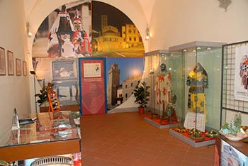 Benvenuti ad Arezzo: orari più ampi