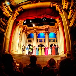 Al Teatro Dovizi di Bibbiena si festeggiano i 25 anni della NATA con ‘PROVA DI COMMEDIA’