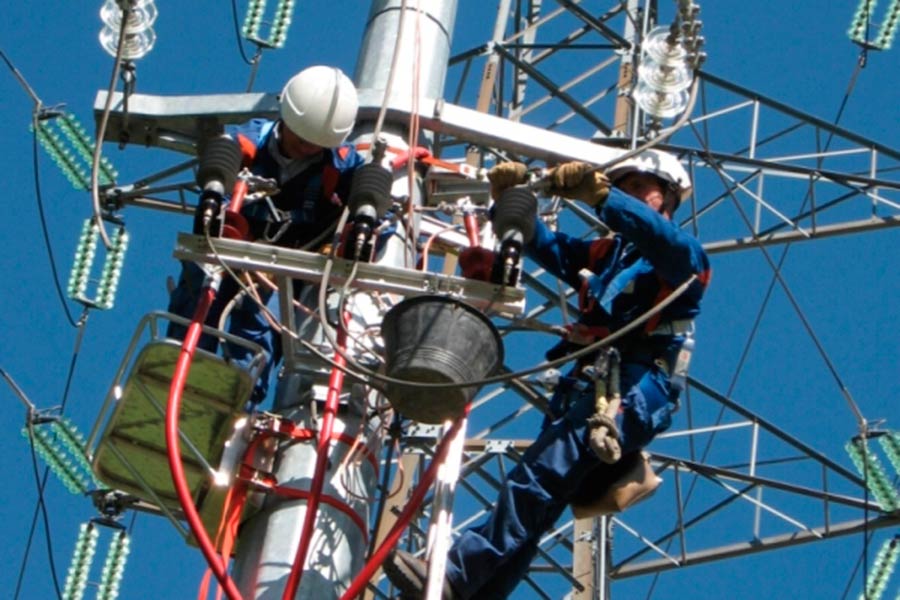 Arezzo: punto Enel, uno sportello al servizio dei cittadini. Nel 2013 più di 20.000 accessi