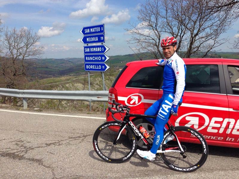 Davide Cassani con l’Enervit Endurance Team sulle strade della Nove Colli