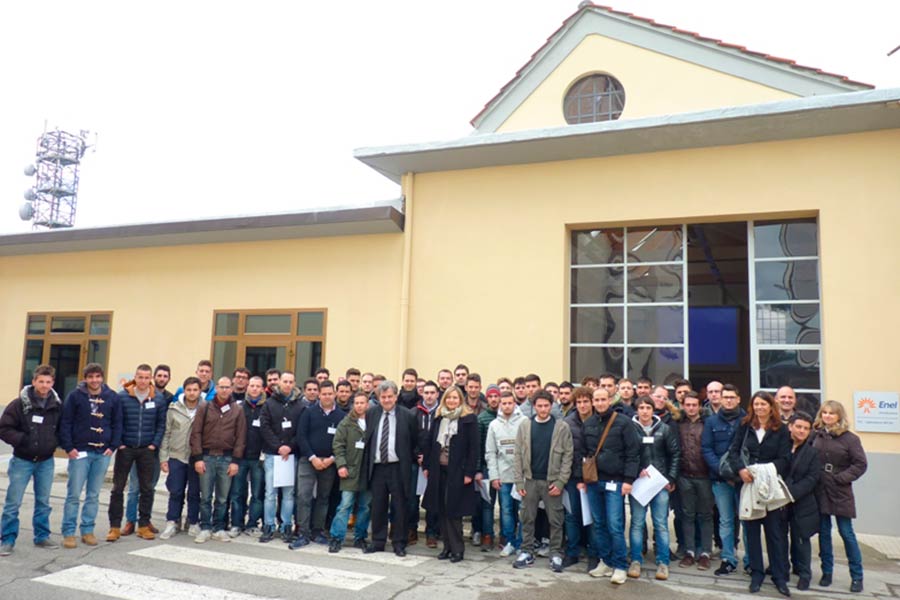 Arezzo, Enel: assunti sei giovani operai under 29