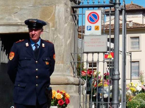 Al cimitero torna l’orario estivo