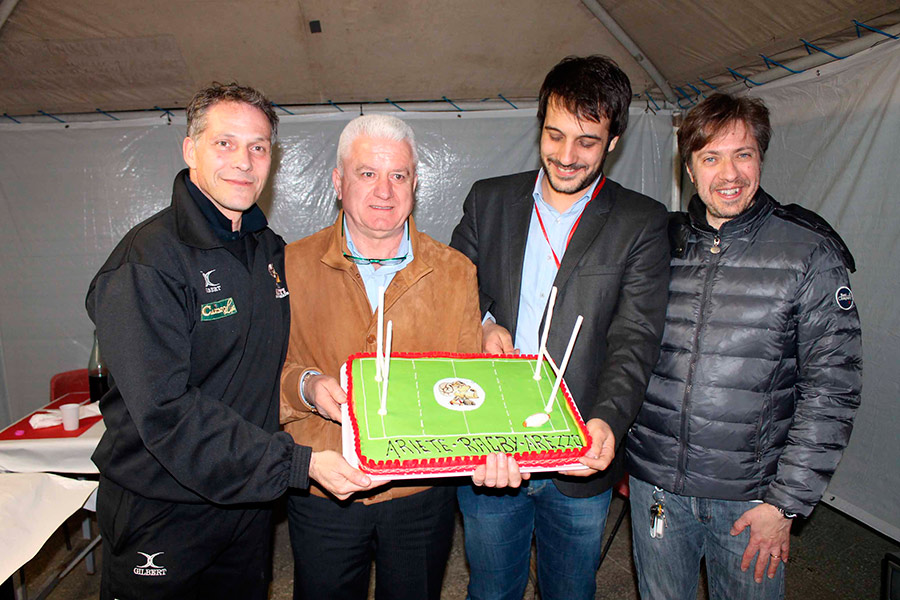 Gli Arieti Rugby vincono il derby e festeggiano con l’assessore