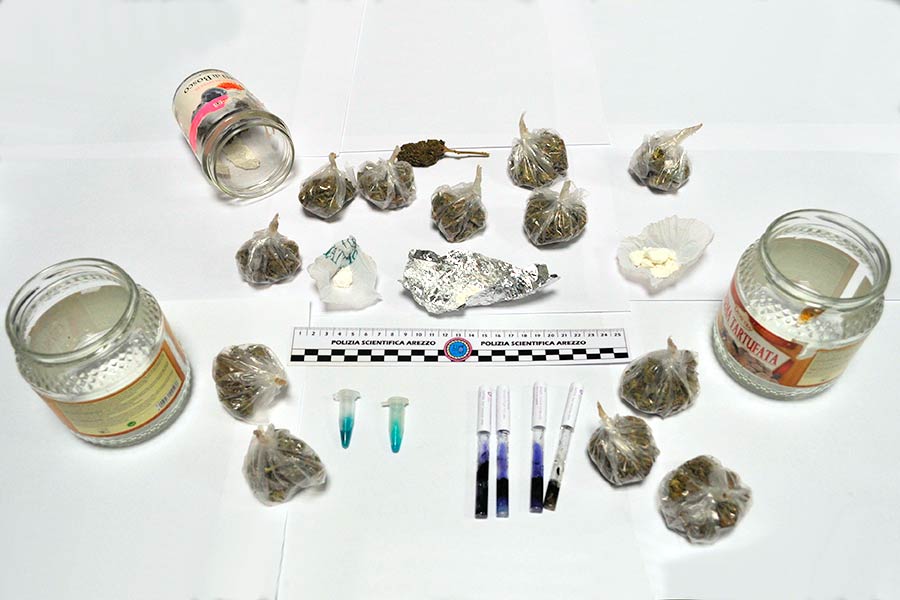 Trasportava cocaina e marijuana, arrestato 40enne campano