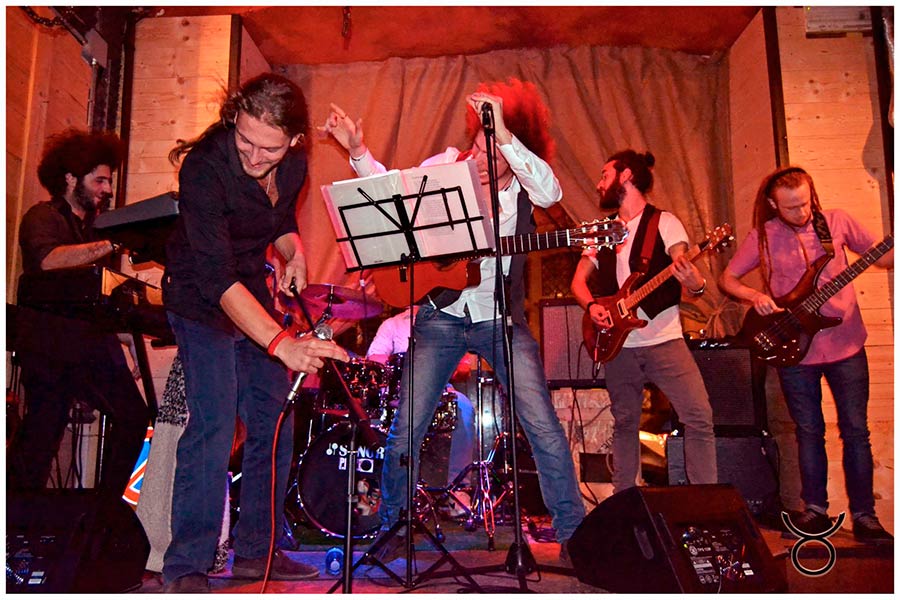 Fantasia pura Italiana: vincono Arezzo Wave Band Toscana 2014