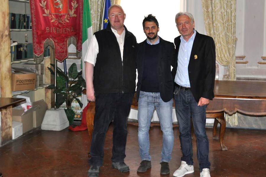 Il Presidente della Federazione tedesca degli sbandieratori in visita a Bibbiena