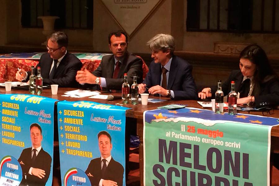 Marco Scurria ad Arezzo: “Fratelli d’Italia – AN e’ l’unica alternativa ad un’europa serva di banchieri e alta finanza e l’unico voto utile per riprenderci sovranita’.”