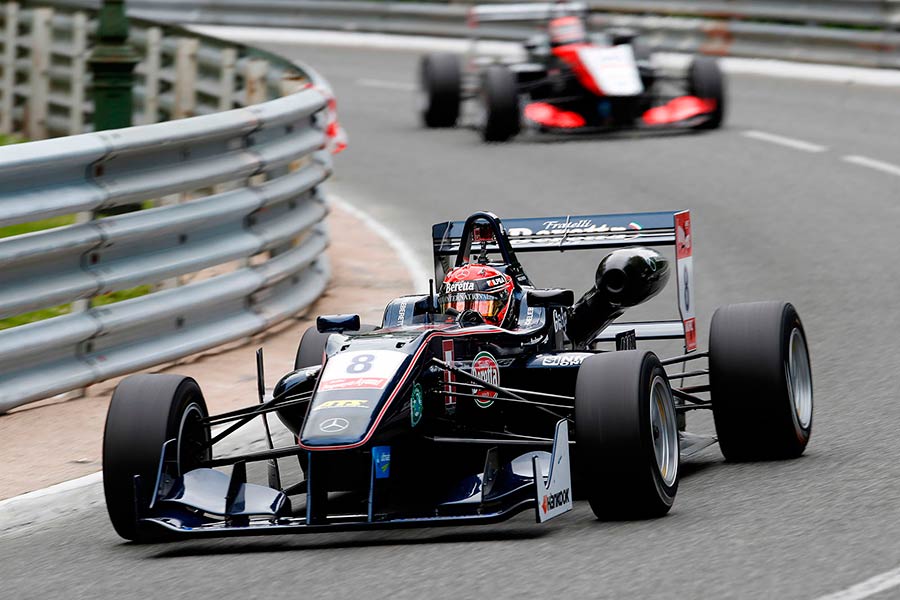 A Pau Michele Beretta conquista il primo podio tra Rookie del Fia F3 European Championship
