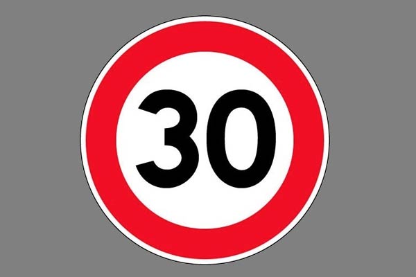 Indicatore, limite di velocità a 30km/H sul cavalcaferrovia