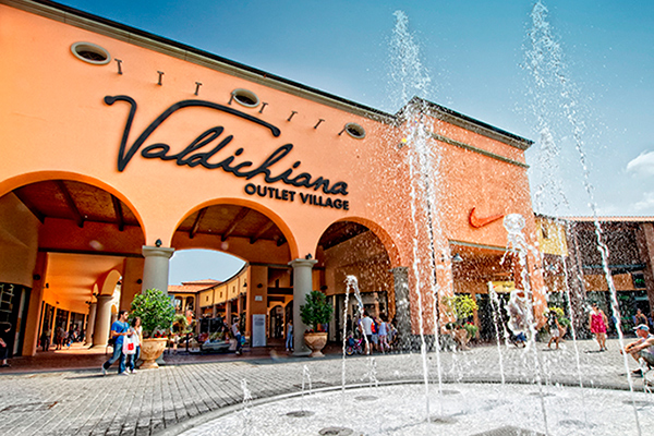 Valdichiana Outlet Village: Blackstone è nuovo proprietario