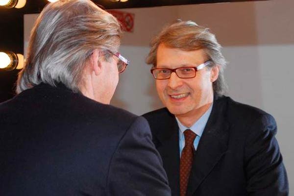Vittorio Sgarbi ad Arezzo per aprire Passioni Festival