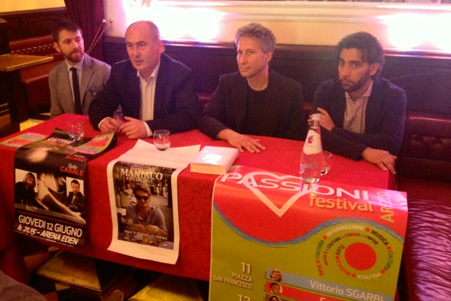 Arezzo riceve l’abbraccio del Passioni Festival, tra Sgarbi, De André e Berlinguer