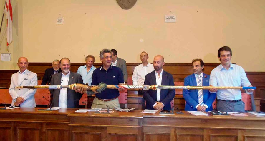 Giostra del Saracino: presentata la Lancia d’oro, inaugurata anche la mostra dei bozzetti a Palazzo Cavallo