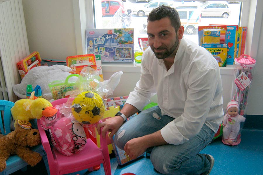 Il Festival del Territorio dona una ‘montagna’ di giocattoli al reparto di pediatria del San Donato