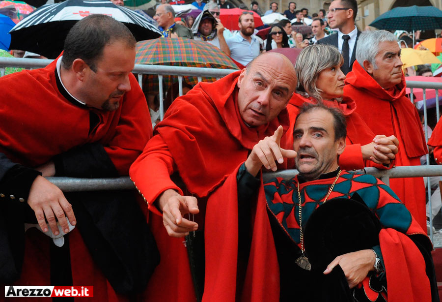 Giostra del Saracino: a Porta Crucifera contestazione silenziosa – FOTO