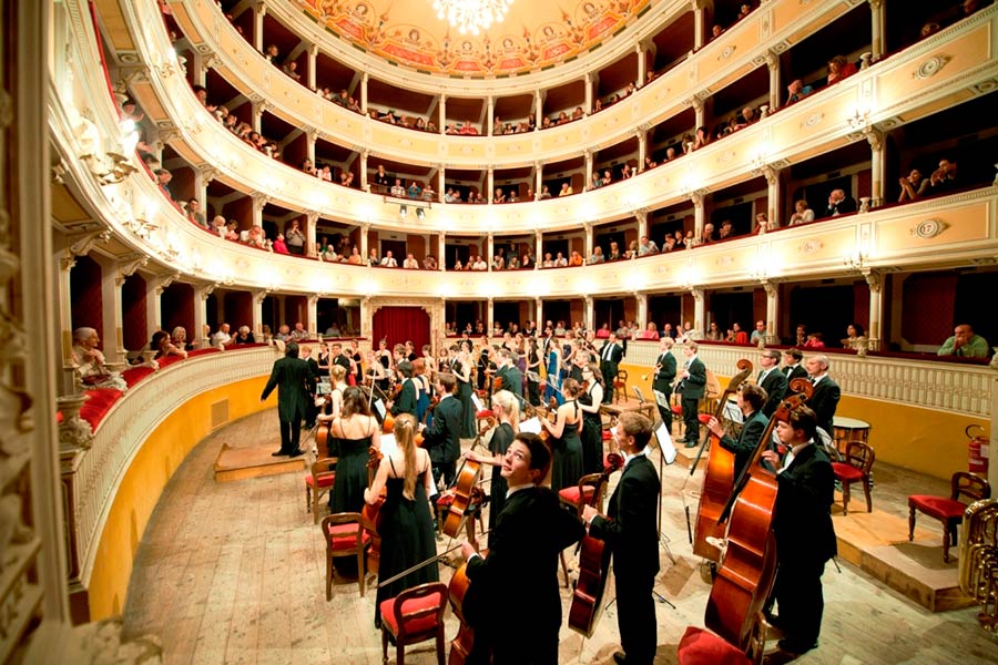 L’orchestra di zurigo ad arezzo e cortona: spettacoli ad ingresso gratuito