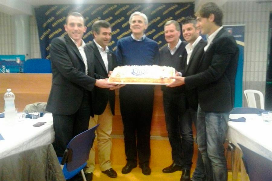 Il prestigioso Associato Marcello Nicchi festeggia i quattro promossi della sua Sezione