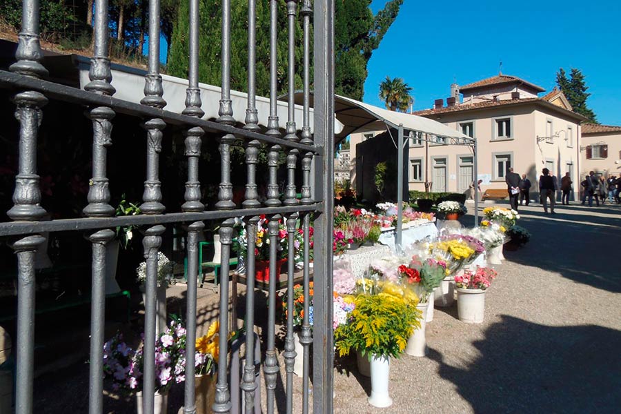 Cimitero: cambia l’orario di accesso
