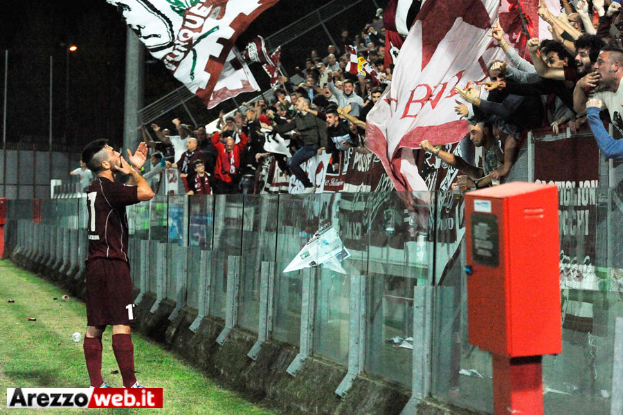 Arezzo: standing ovation per Capuano e la squadra – FOTO