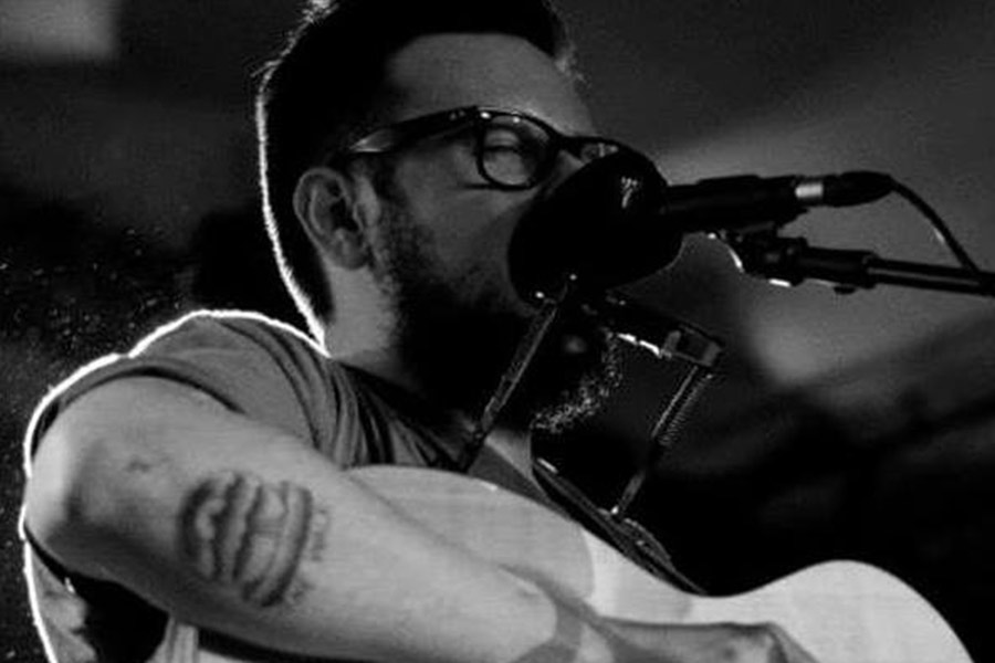 Aurora interno notte presenta “THREELAKES”