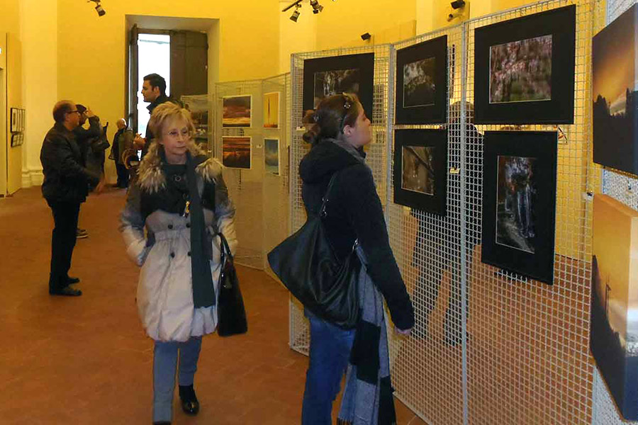 Successo per la mostra “io… siamo”