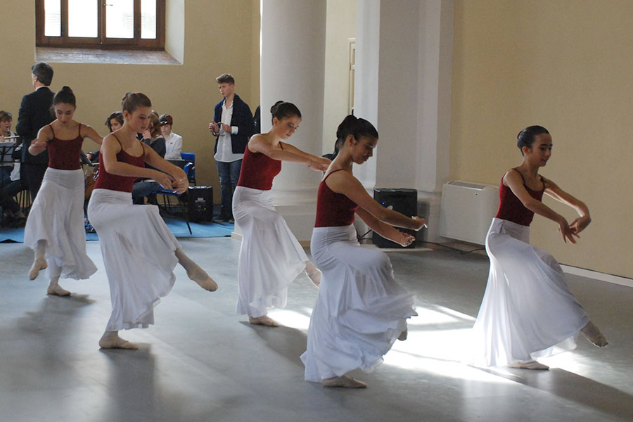La danza entra a scuola: nuova aula coreutica alla Gamurrini / Cesalpino