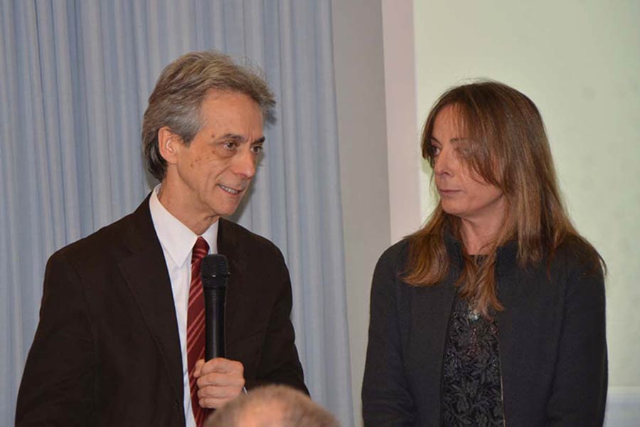 Donato dalla sezione valdarnese dell’Associazione Italiana Contro l’Epilessia un video Eeg al reparto di neurologia della Gruccia