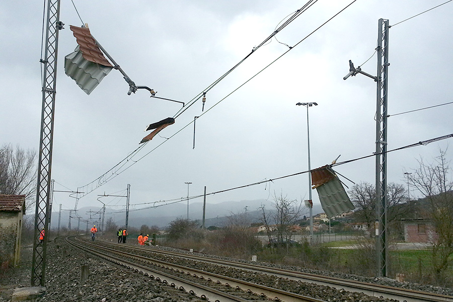 RFI, maltempo Toscana: circolazione sospesa tra Castiglion Fiorentino e Terontola