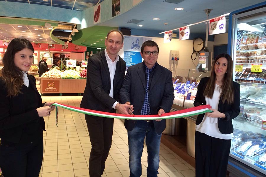 Apre a Castelnuovo di Subbiano il supermercato ecoattento firmato Simply