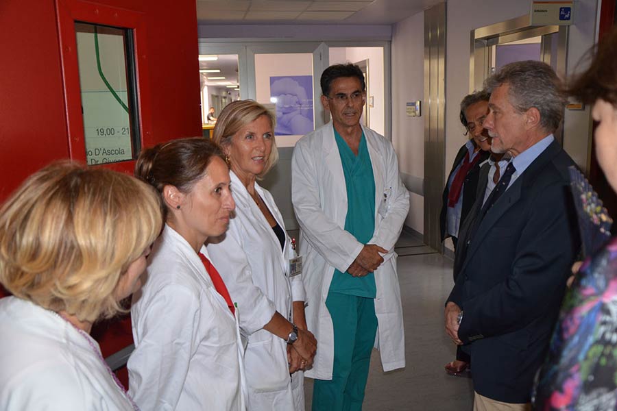 Il sindaco di Arezzo Ghinelli visita il San Donato