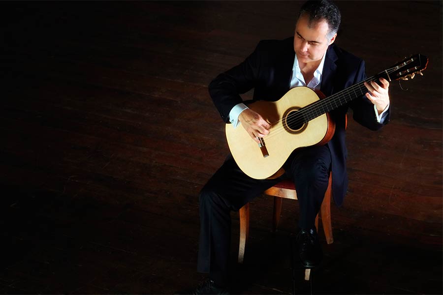 L’aretino Giorgio Albiani in concerto nei giardini vaticani