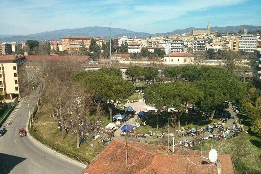 Torna il mercatino delle pulci a Campo di Marte: primo appuntamento domenica