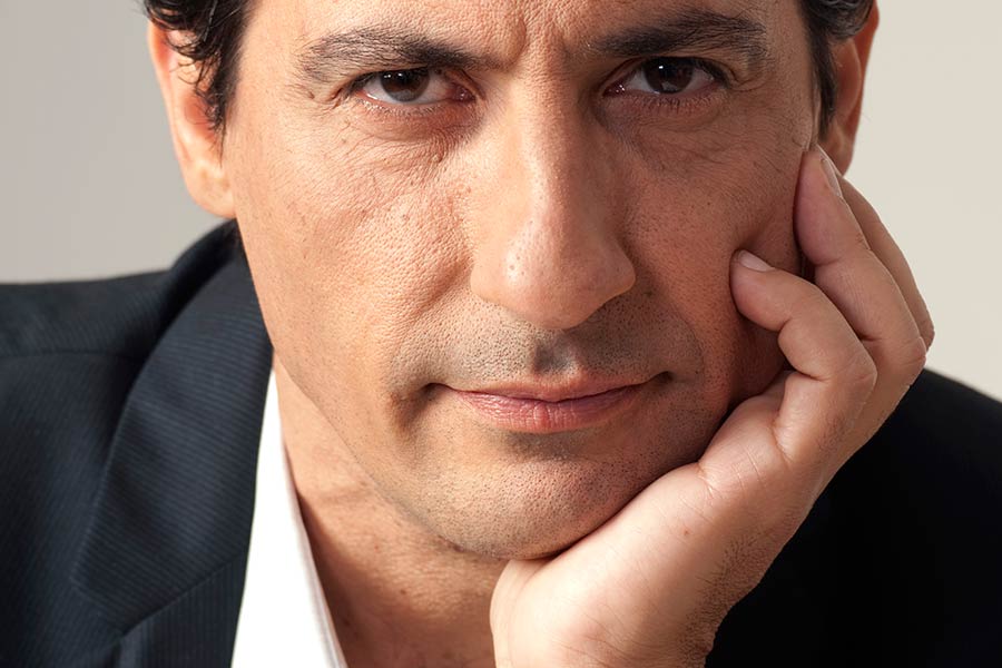 Al Teatro Signorelli va in scena “Sarto per Signora”