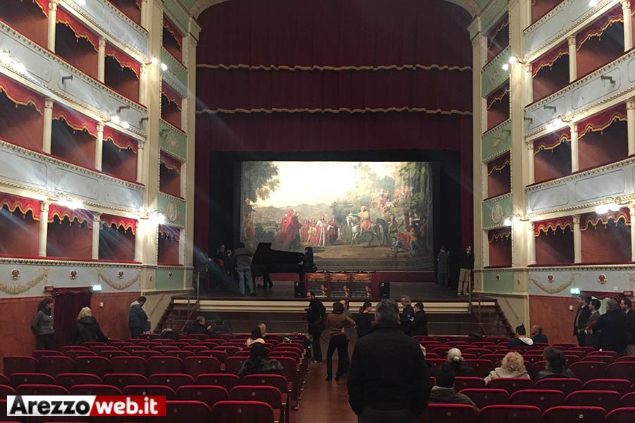 “Vacanze Romane” apre la nuova stagione del Teatro Petrarca