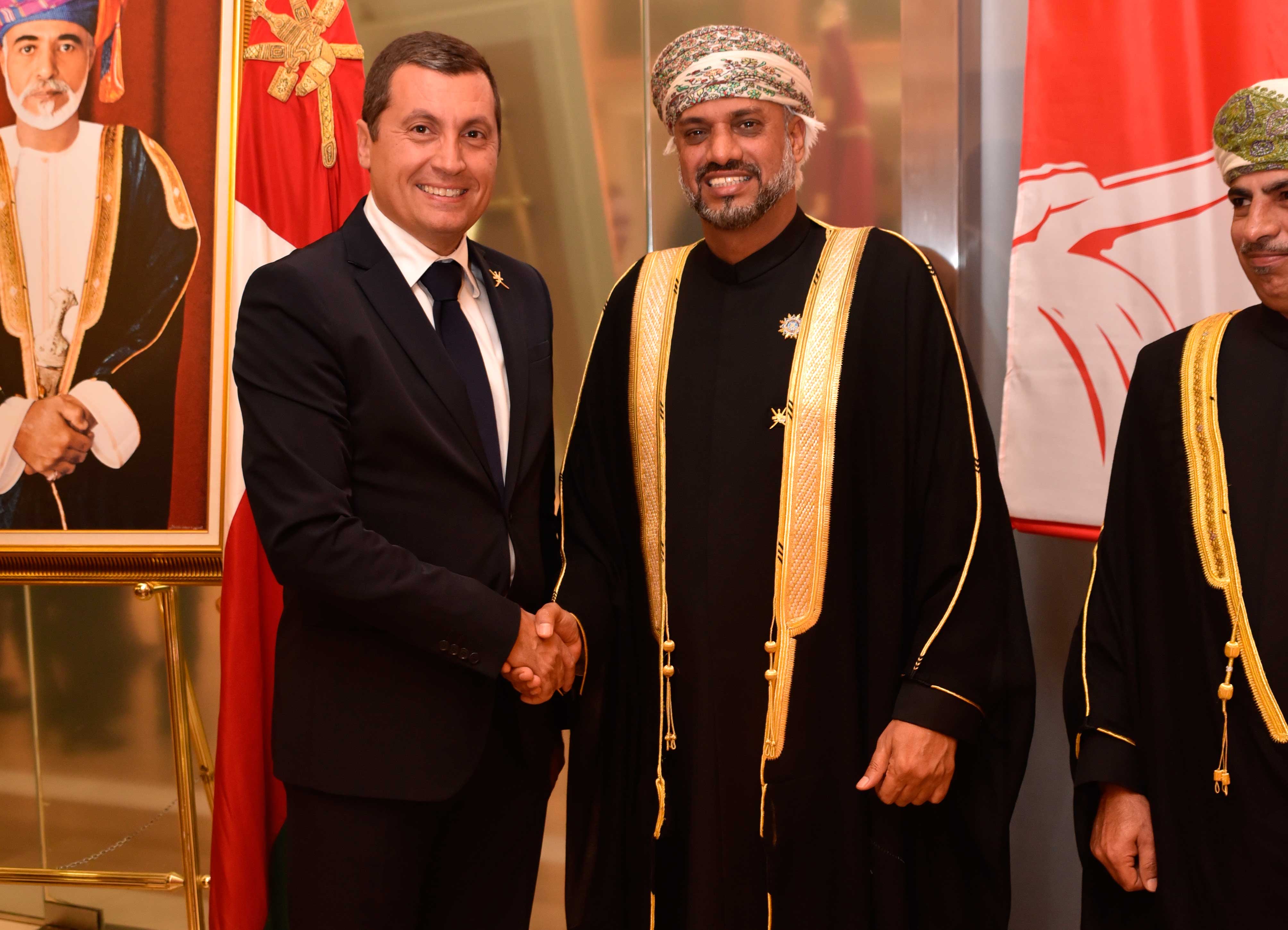 Scambio degli auguri con il Sultano Qābūs dell’Oman.