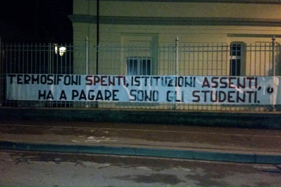 Termosifoni spenti al Vittoria Colonna, la protesta del Blocco Studentesco