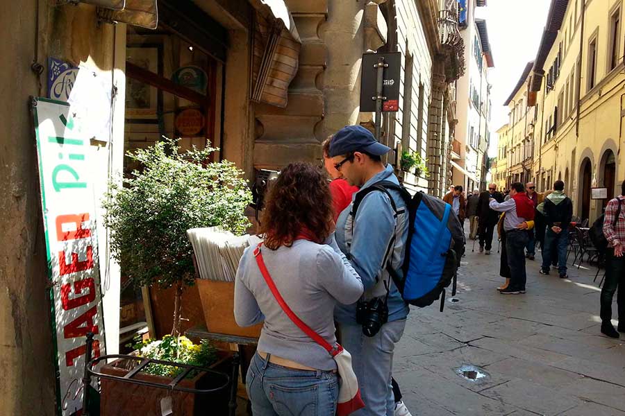 Cortona: raccolta dei rifiuti Porta a Porta