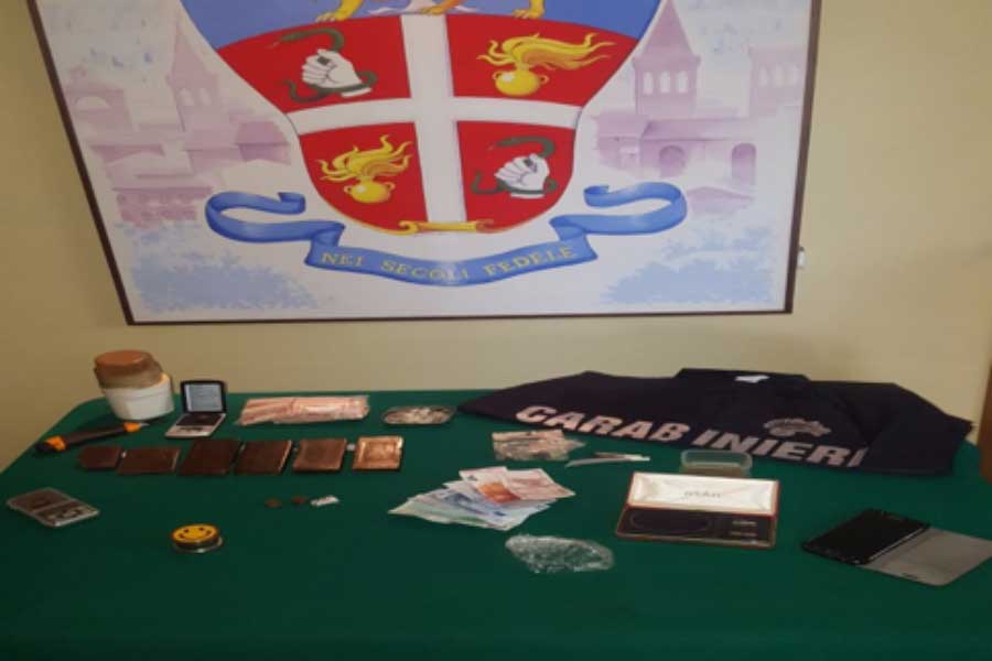 Operazione antidroga in Val Tiberina: arresti e sequestri  dei carabinieri di Sansepolcro
