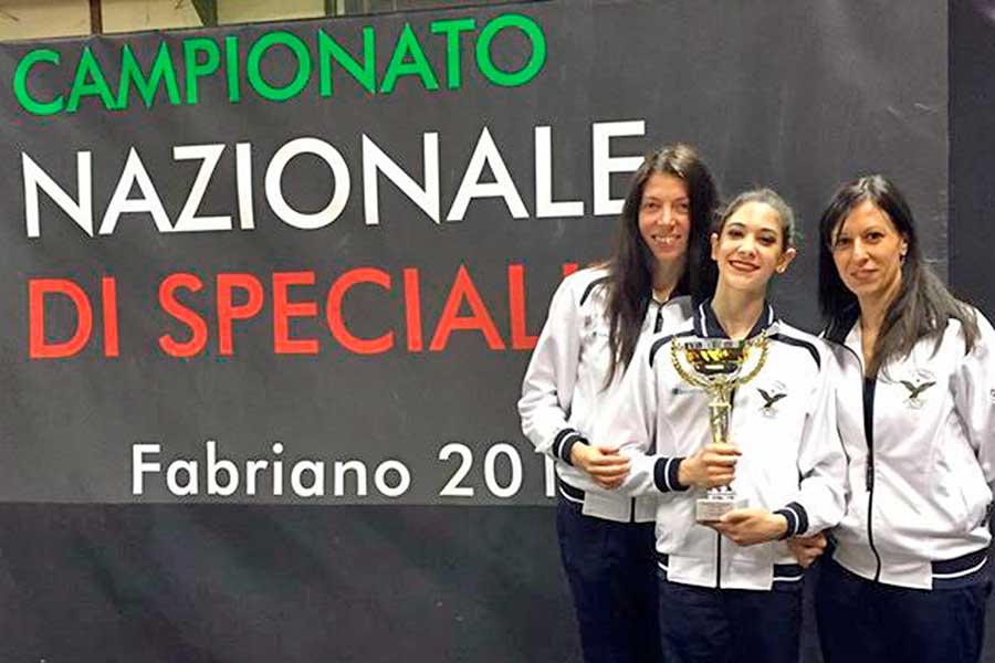 Beatrice Fioravanti vince il titolo italiano al cerchio
