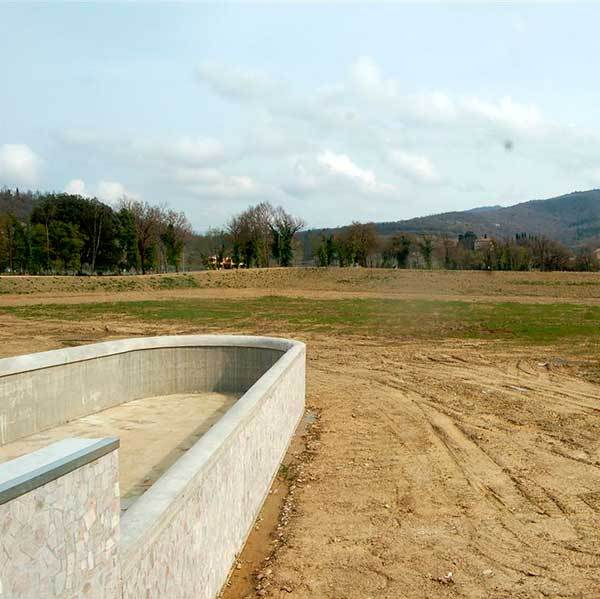 Lavori per la realizzazione della cassa di espansione sul torrente Bicchieraia