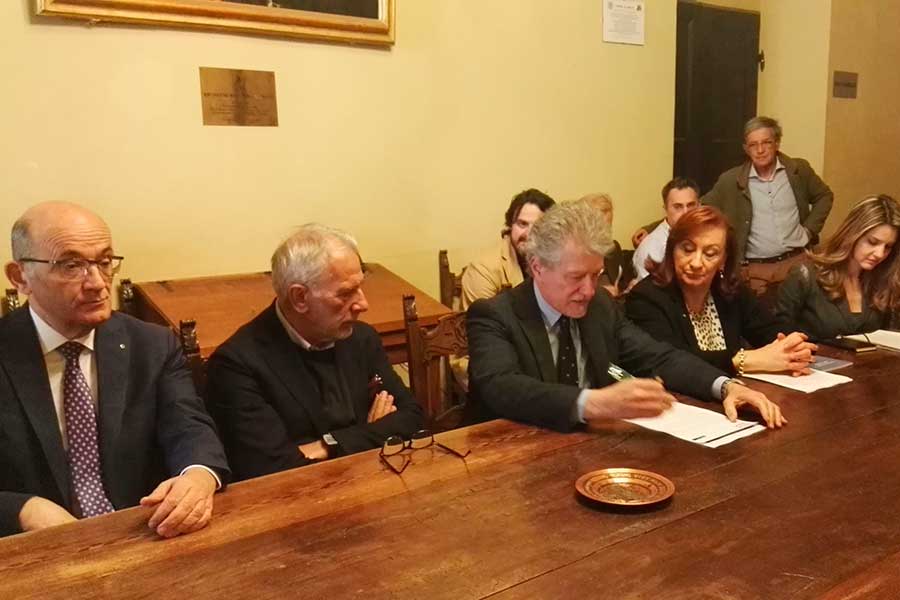 La leggenda della Vera Croce e Cuneo di luce