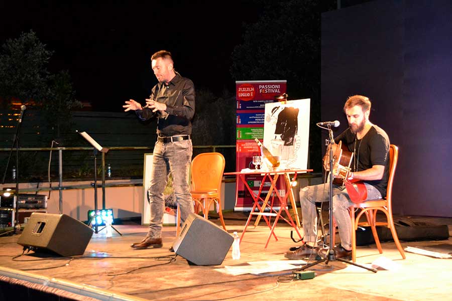 “Grazie Arezzo”, Scanzi boom: in 400 all’Eden per l’omaggio a Ivan Graziani